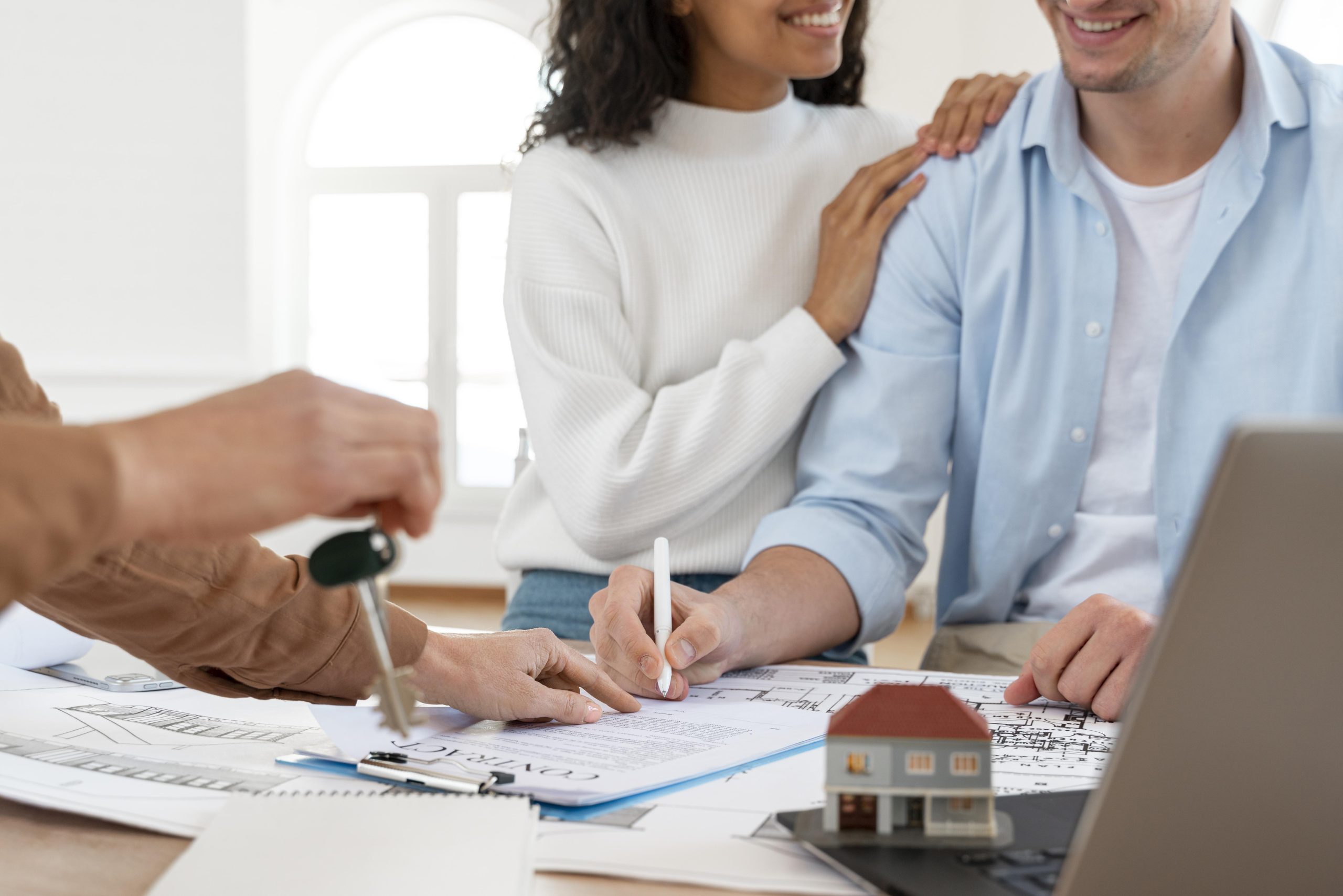 Alquiler con opción a compra, ¿cómo funciona y qué debo saber?